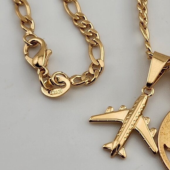 Chic and Timeless: 18k Gold Filled Three-Pendant Necklace – Brazilian Crafted - Picture 8 of 9